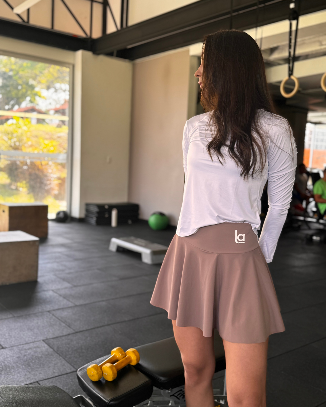 Falda Deportiva Serena Sand